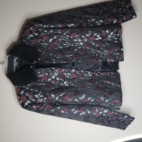 Vintage Jessica McClintock Floral Embroider Black Jacket with Faux Fur Collar 4 - Picture 1 of 7